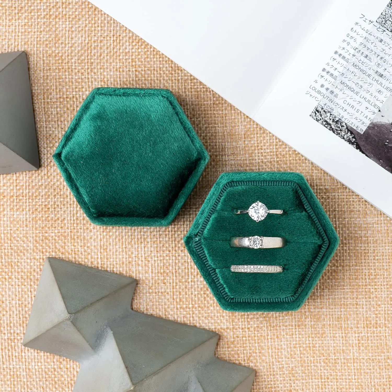 Equal Hexagon Velvet Ring Box Storage 3 Slots for Wedding Ceremony Proposal Engagement Birthday (Green)