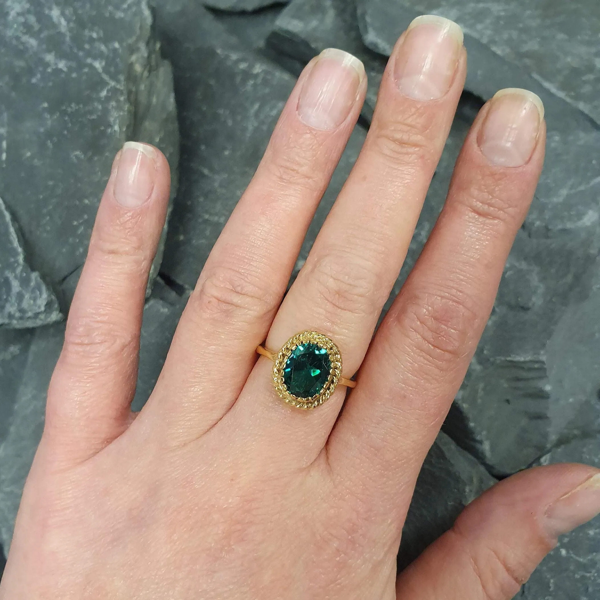 Oval Emerald Gold Ring - Antique Ring, Emerald Vintage Ring, Solitaire Emerald Ring